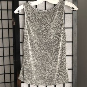Silver Sleeveless top from Hanna SZ M